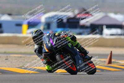 media/Oct-09-2022-SoCal Trackdays (Sun) [[95640aeeb6]]/Turn 2 (1110am)/